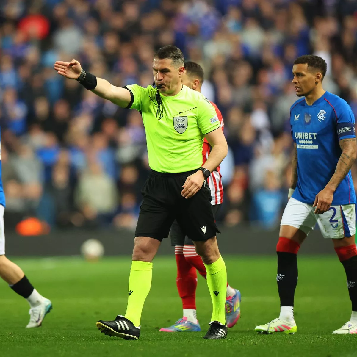 What the referee told Tavernier following the Rangers penalty appeal
